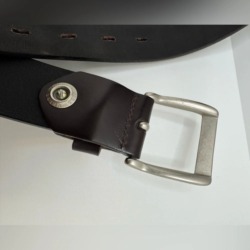 VELEZ COLLECTION GENIUNE LEATHER MEN'S BELT SILVER‎ BUCKLE